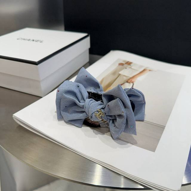With Packaging Box Chanel Chanel's Latest Ponytail Clip Is A Must-Have For Celeb