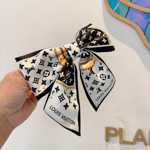 With Packaging Lv Louis Vuitton Internet Celebrity Same Style Bow Hairpin Slings