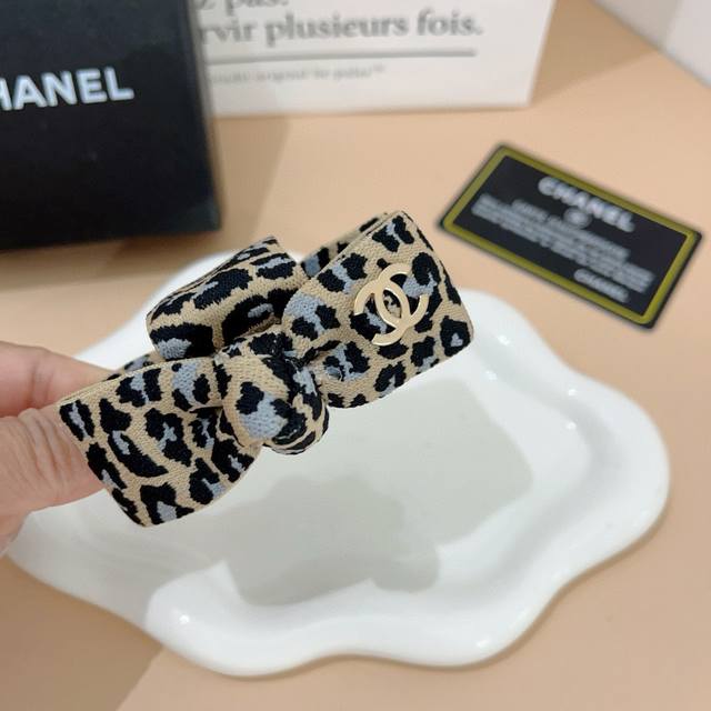 With Packaging Single Chanel Chanel New Handmade Net Red Grab Clip High-Grade Le