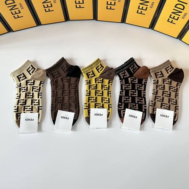 Special Counter Packaging Fendi New Short And Medium Tube Socks, Pile Socks, One