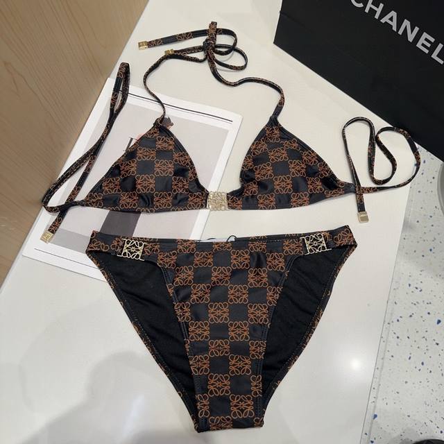 Loewe New Bikini Split Swimsuit Set Black