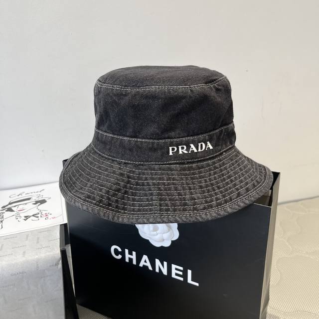 prada Prada New Sunshade Fisherman Hat Anti-Ultraviolet Cloth Hat Foldable He