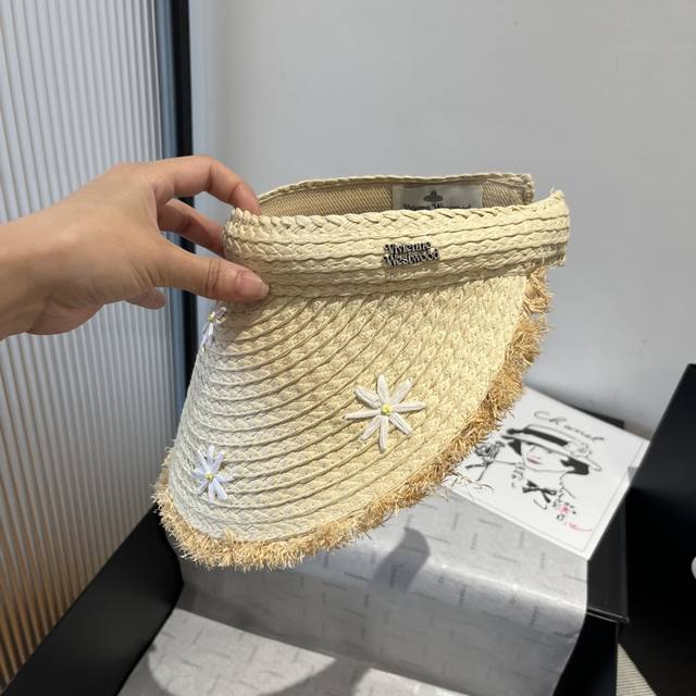 Queen Mother's Hollow Headband Sun Hat