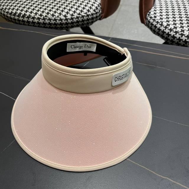 Dior 2025 New Hollow Hat Is A Must-Have Item In Summer Because It Is Really Easy