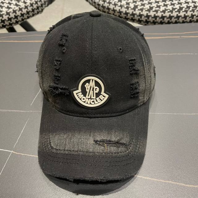 2025 Spring And Summer New Moncler Hole Baseball Cap For Young Fashion Trends