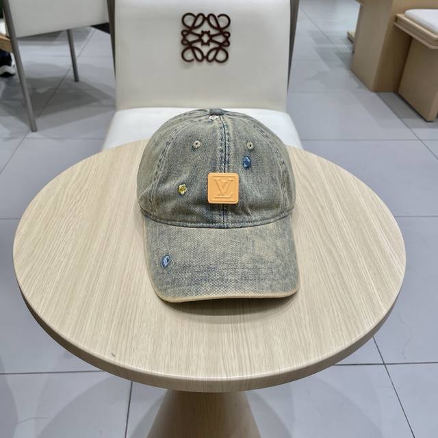 lv Louis Vuitton Embroidered Small Flowers New Denim Baseball Cap Hot Technol