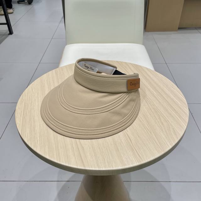 dior 2025 New High-Quality Foldable Sun Hat With Adjustable Head Circumferenc