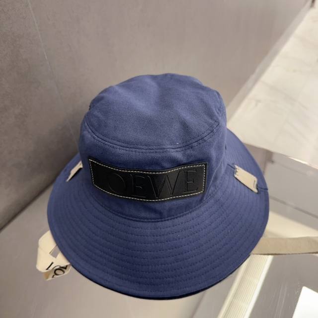 Loewe Personality Plus Belt Bucket Hat Is A Very Good Casual Bucket Hat Texture