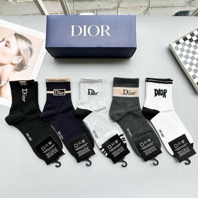 Comes With Packaging. One Box Contains Five Pairs Of European And American Big B