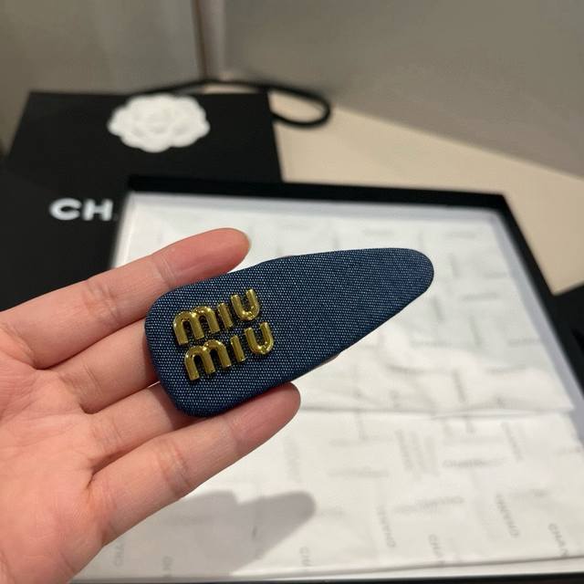 Single Miumiu Miu Miu New Hairpin
