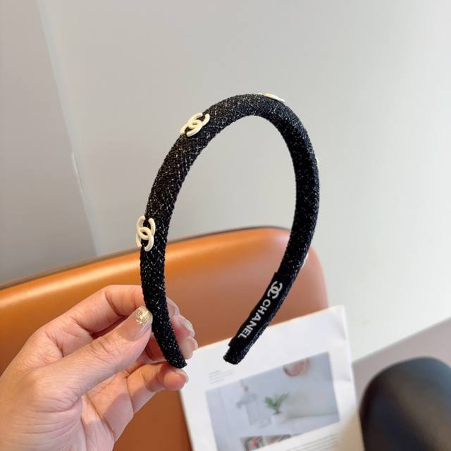 With Packaging Chanel Chanel's New Exquisite Letter Headband Retro Internet Cele