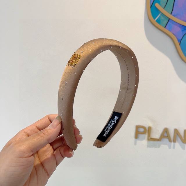 With Packaging Loewe's Hot New Sponge Headband Special Fabric Headband Cutting-E