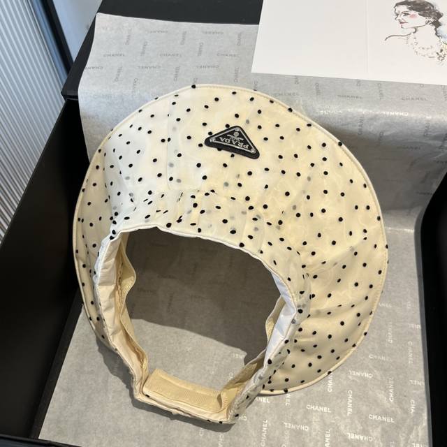 prada Prada New Shell Hat Hollow Top Sun Hat