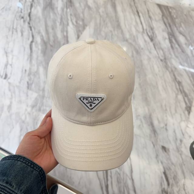 prada Prada 2025 Early Autumn New Big Brand Baseball Cap Classic Style Unisex