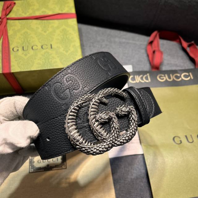 Gucci 4.0Cm New Model In The Lush Garden That Constantly Injects New Inspiration