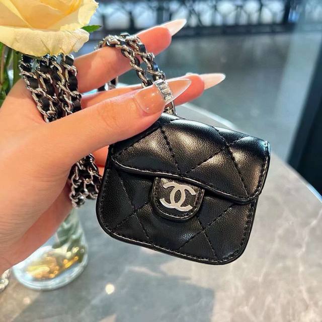 Chanel Chanel Classic Diamond Universal Earphone Bag Official Website 1:1 Earpho