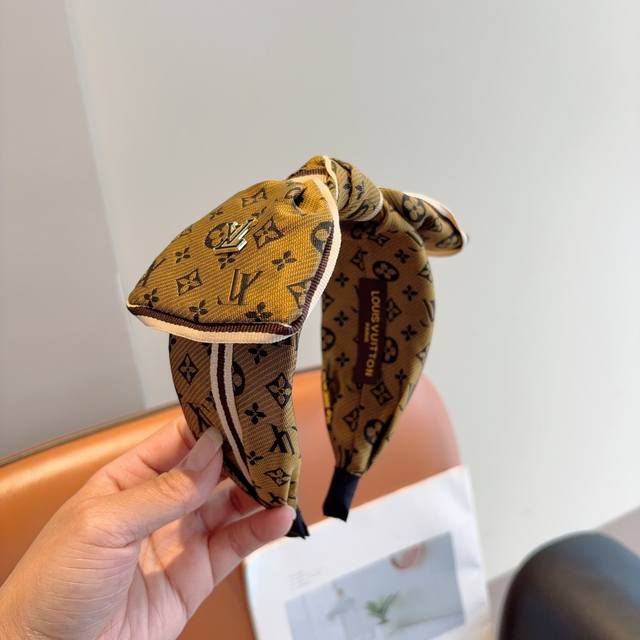 With Packaging Lv Louis Vuitton Hot New Bow Headband Fashion Headband Counter La