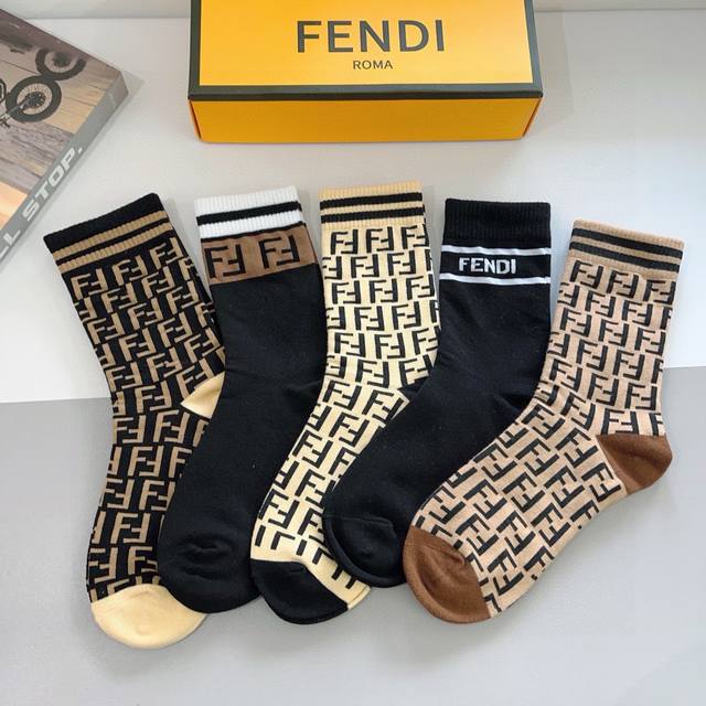 With Packaging 5 Pairs Per Box Fendi New Women's High-End Long Socks Counter Syn