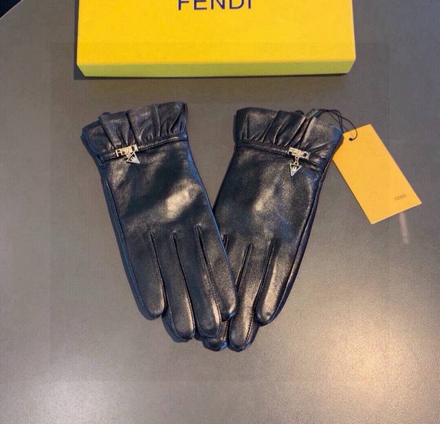 Fendi 2025 Autumn And Winter Wave Pattern Original Hardware First-Grade Sheepski