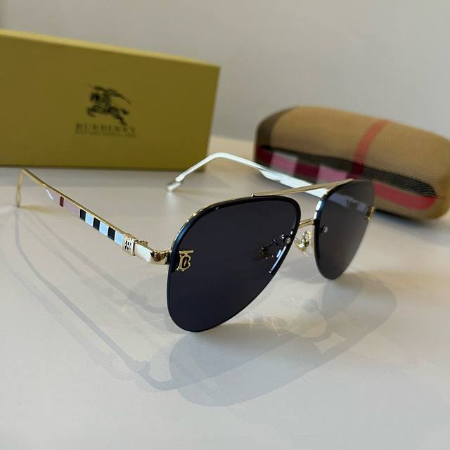 burberry Burberry New One-Piece Driving Glasses Sunglasses Travel Must Have M