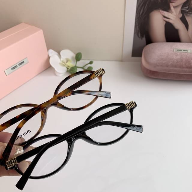 miumiu New High-End Small Frame Anti-Blue Light Glasses Are Very Slim And Sui