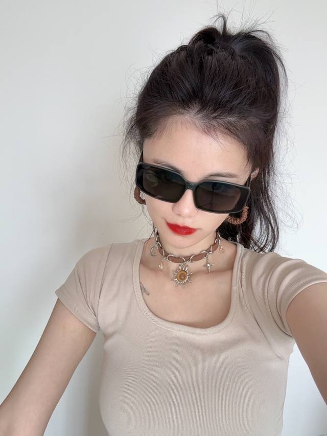 New Chanel Chanel Sunglasses Interpret The Latest Spring And Summer Glasses With