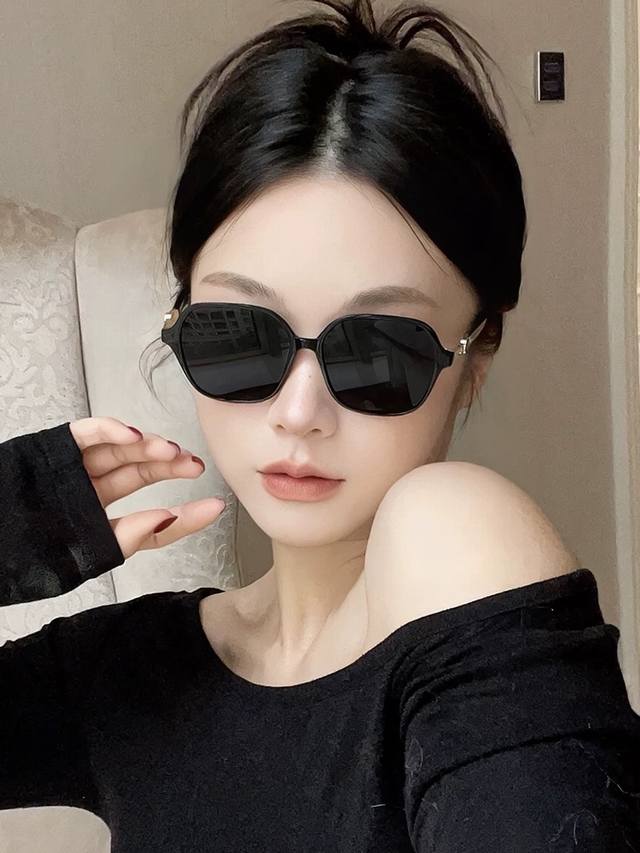 New Chanel Sunglasses Interpret The Latest Spring And Summer With Unique Charm A