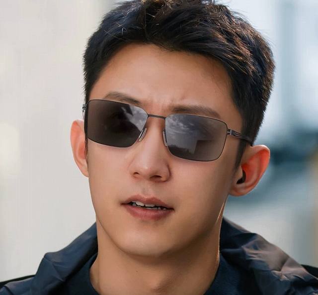 lv 2025 New Style Men And Women Couple Sunglasses Polygonal Sunglasses Ip Pla