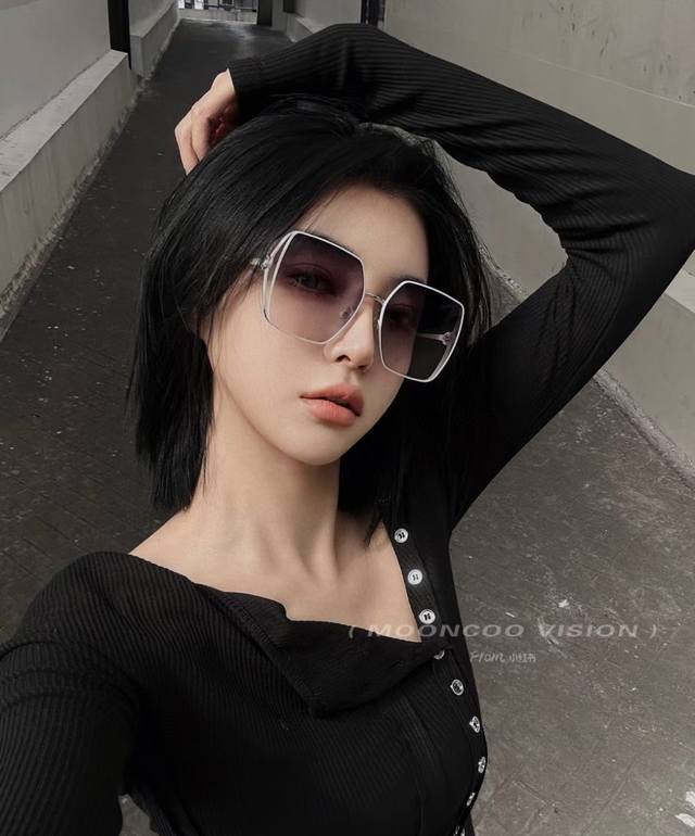 gucci 2025 Spring New Trend Hot Fashion Square Frame Polarized Sunglasses Hig