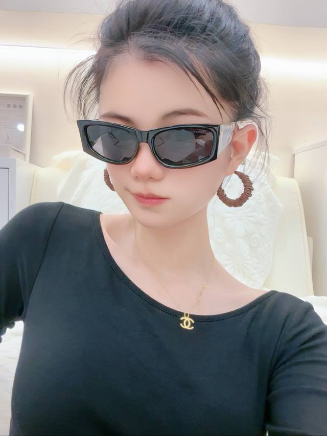 New Product Saintowen Saint Laurent Official Website Latest Model Unique Luxury