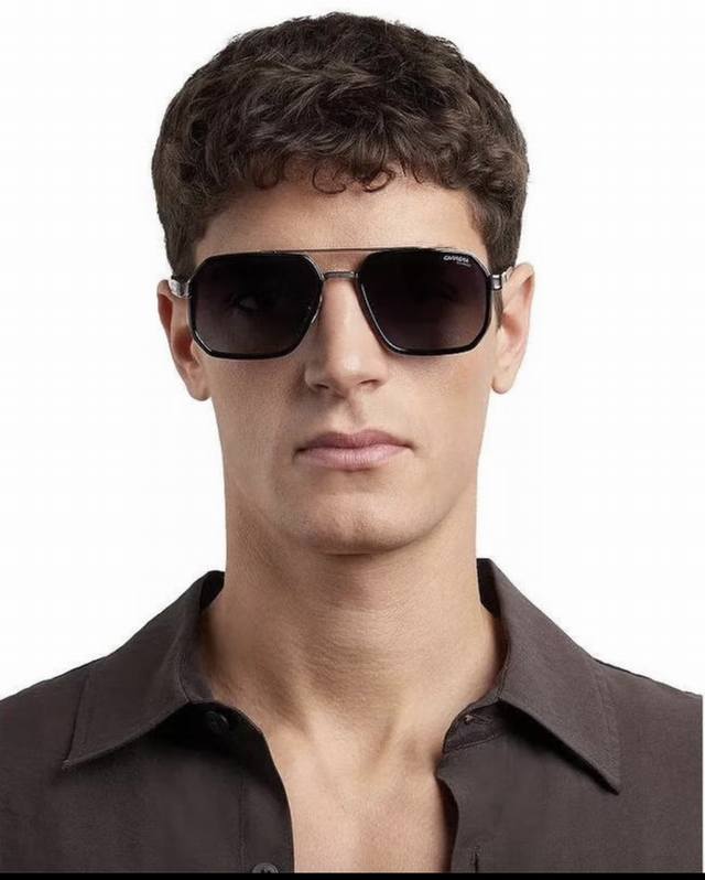 Official Synchronization Brand: Ray-Ban Classic Men's And Women's Glass Sunglass