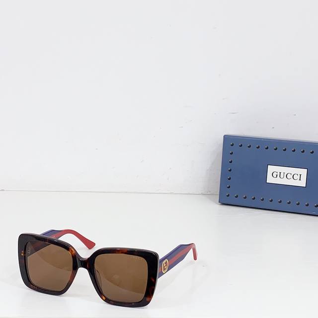 gucc* Model Gg1861S Size 53 Ports 20-145 952115