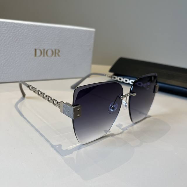 dior Dior Sunglasses I Want To Weld The Sunglasses On My Face Hard Goods Are