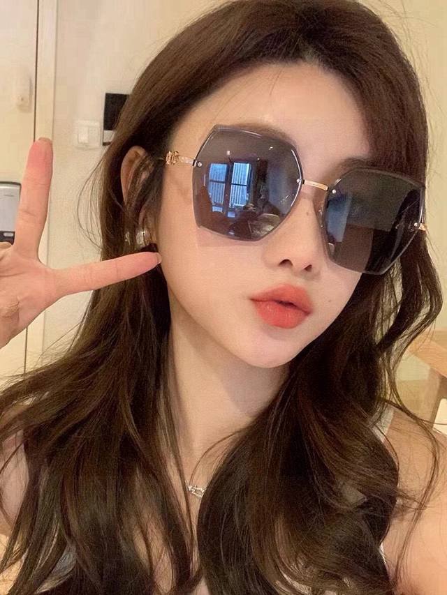 gucci-Gucci Italy Imported 2025 Fashion Trend Luxury Decorative Sunglasses Ny