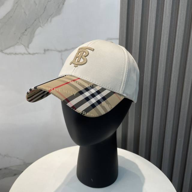 Burberry Official Website Is Launched Simultaneously With The Korean Version Of