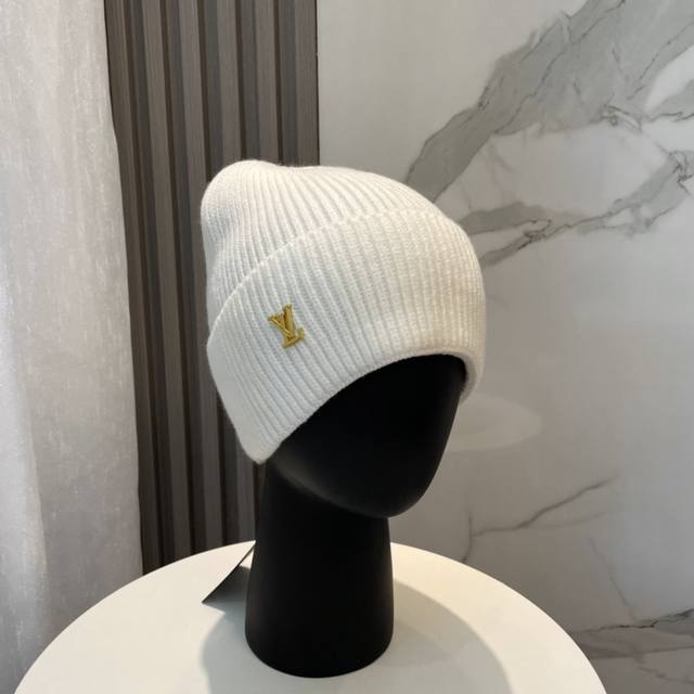 lv Official Website Knitted Hat Is Very Versatile And Unisex. You Can See The