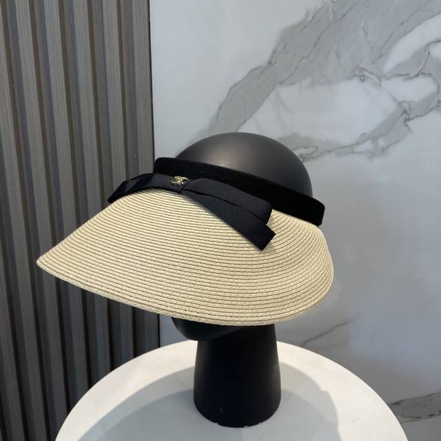 Chanel Hollow Top Hat, High-End Custom-Made, Lady-Style Details, Summer Sun Prot
