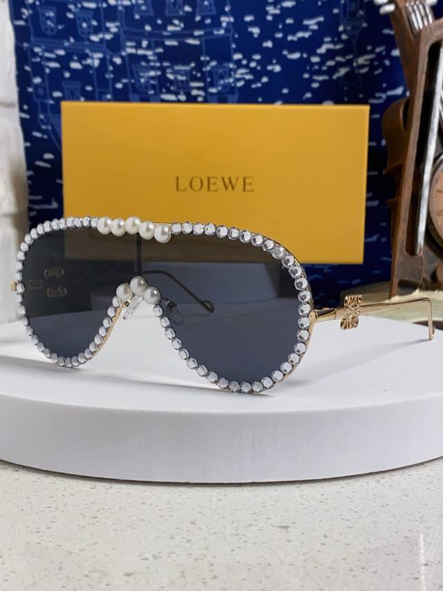 loewe 2025 New Large Frame Integrated Sunglasses European And American Person