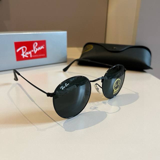 Ray-Ban Trendy Sunglasses For Men And Women, Lightweight And Not Pressing On The