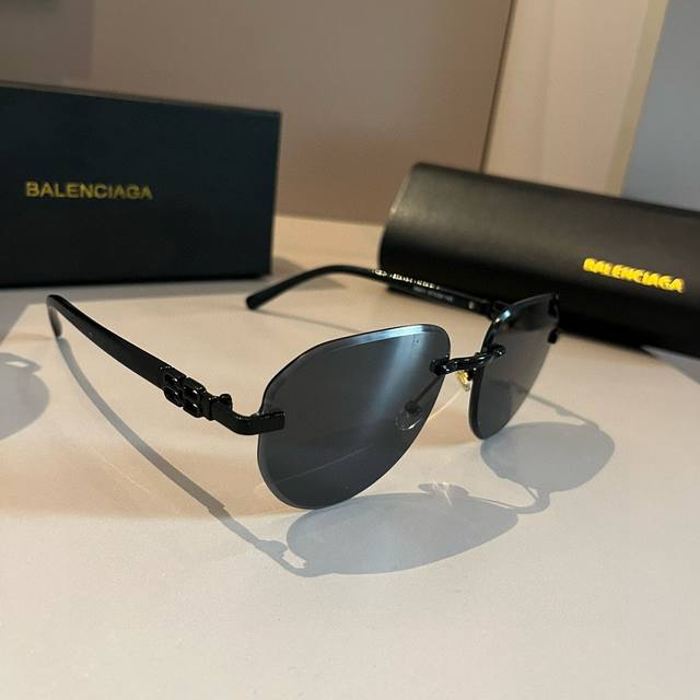 balenciaga Paris Balenciaga The Only Thing That Separates You From A Female S