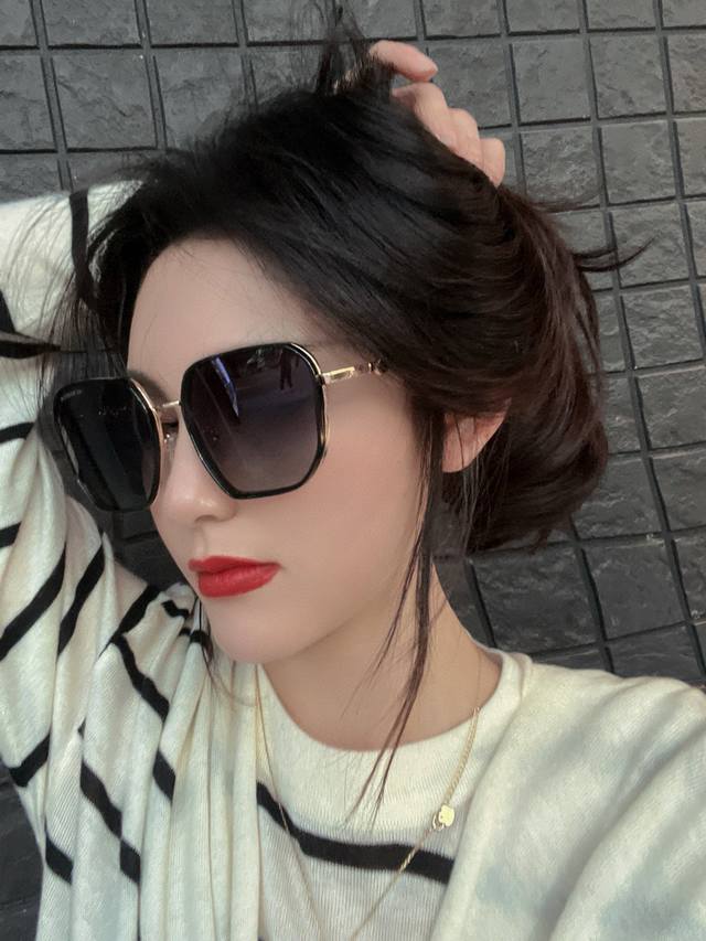 Polarized Series Chanel Classic Square Frame Design Is Not Picky About Face Shap
