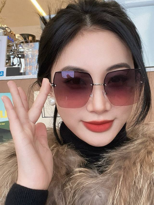 gucci Trendy Hot-Selling Fashion Large-Frame Sunglasses Comfortable To Wear I