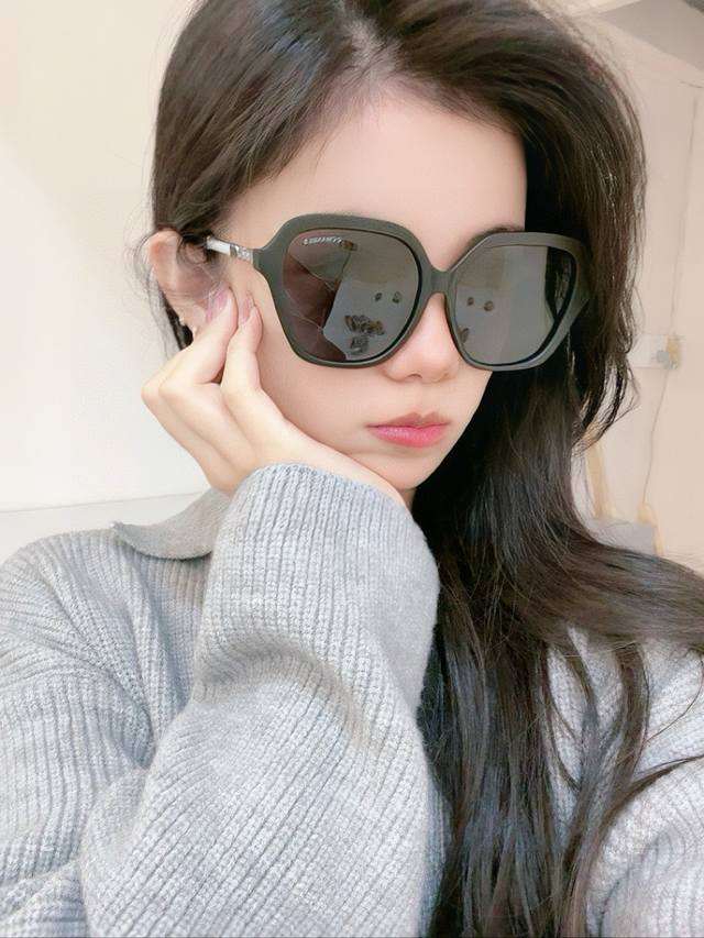 New Chanel Sunglasses Interpret The Latest Spring And Summer Glasses With Unique