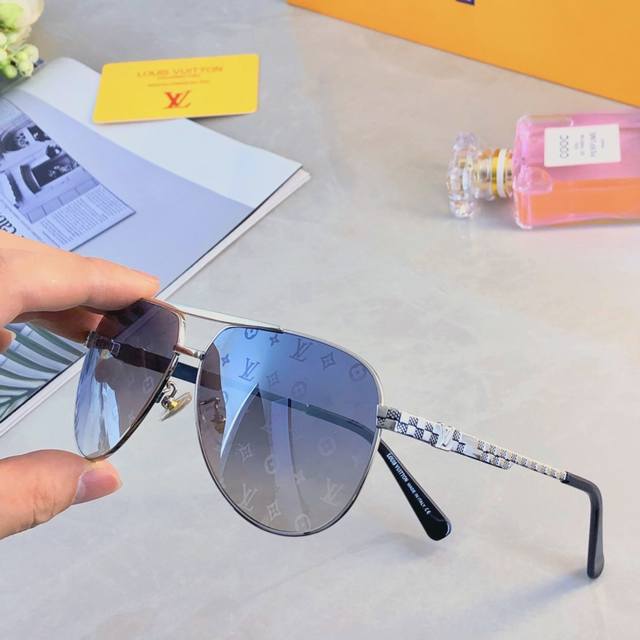 louis Vuitto*Versatile Sunglasses Retro Fashion Large Frame Big Face Toad Clo
