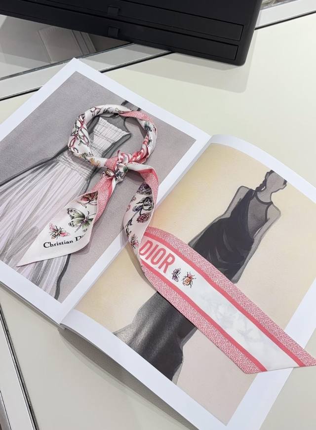 Dior Dior Floral Latest Double-Layer Headband Really Looks Better And Better, An