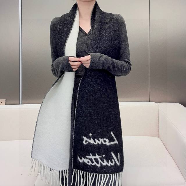 The Most Beautiful Scarf In 24 Years Of Dalujia. Exclusive First Release. Fluffy
