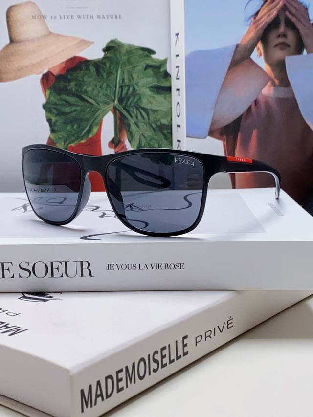 prada Prada High-Definition Lenses Are Made By World-Class Masters. Polarized