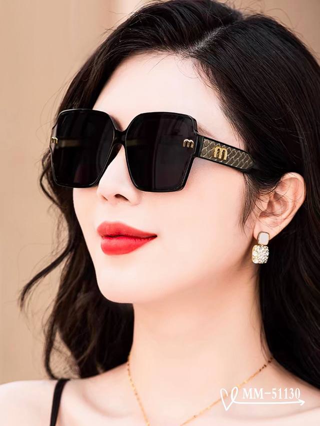 Italian Miumiu . Polaroid Resin Polarized Lens . Tr90 Frame Is Light And Comfort