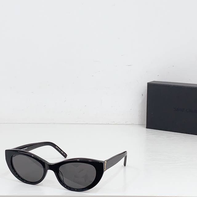 saint Laurn*Cat Eye Bai Jingting And Park Caiying's Same Style Model:Slm115 C