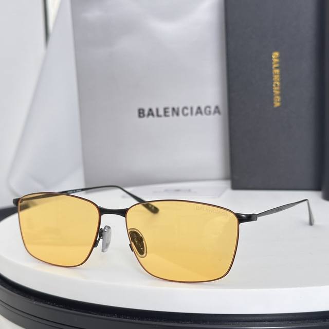 balenciag*Paris*Salencia Model Bb0415Osize 60 Mouth 14-145